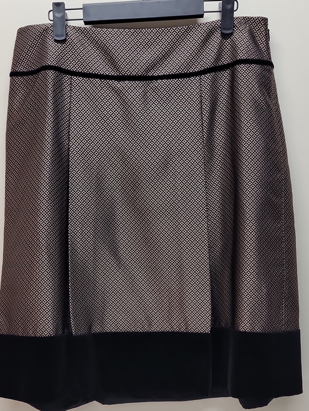 Ann Taylor NEW W/TAGS A-Line Textured Gold Black Silk Blend Velvet Trim Skirt - Picture 3 of 11